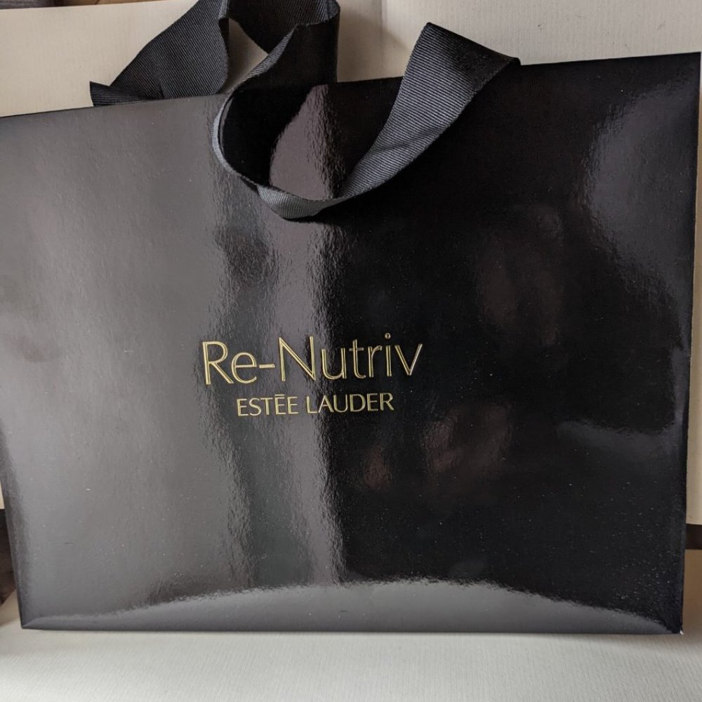 2 x Estee Lauder Re-Nutriv Gift Bag